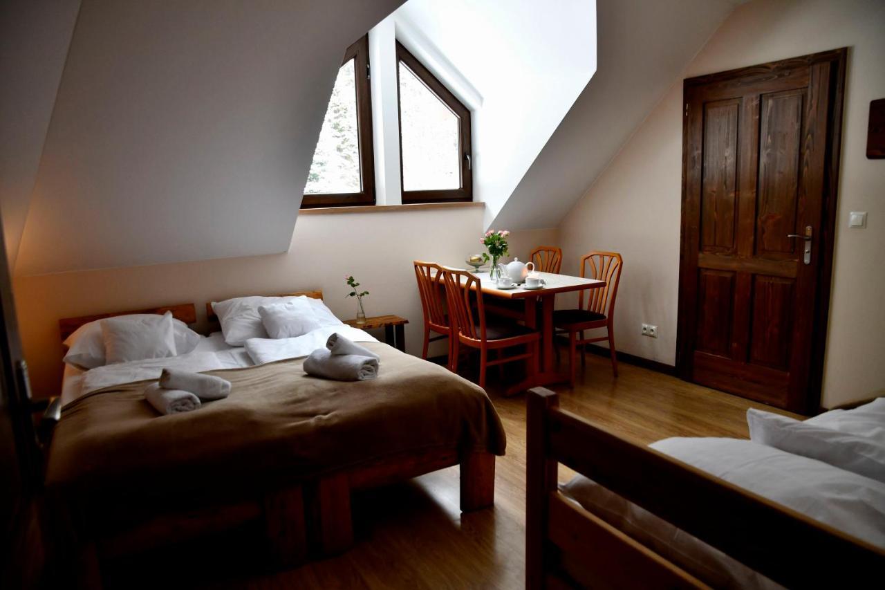 Gosciniec Pod Lubomirem Bed & Breakfast *
