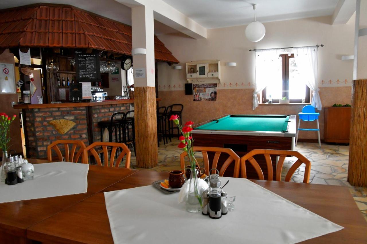 Gosciniec Pod Lubomirem Bed & Breakfast Weglowka (Lesser Poland)